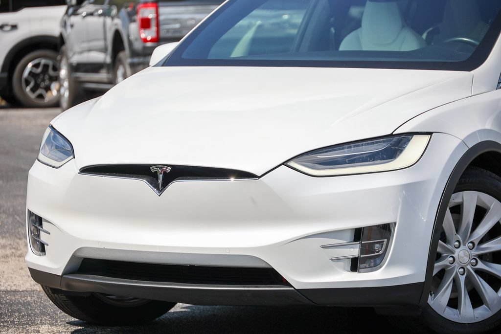Used 2020 Tesla Model X Long Range AWD/4WD image 12