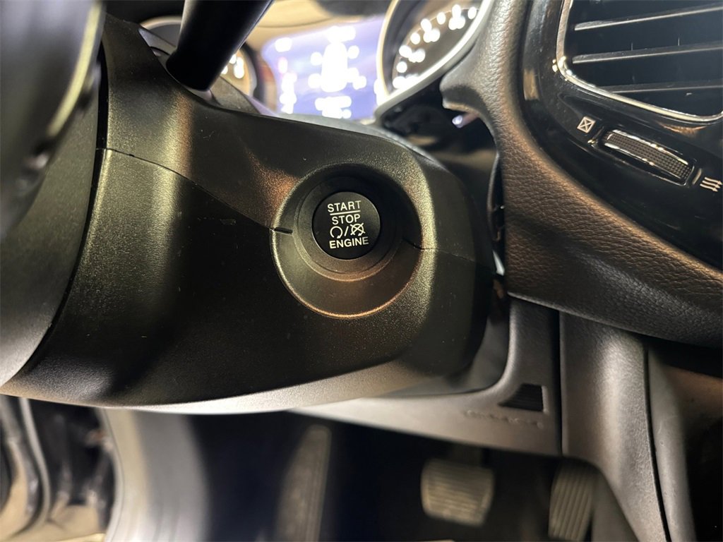 Used 2020 Jeep Compass Latitude image 29