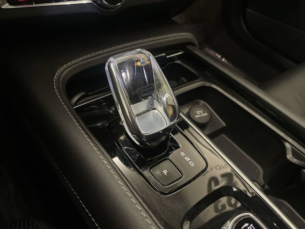 Used 2023 Volvo V90 B6 Cross Country Ultimate AWD/4WD image 9