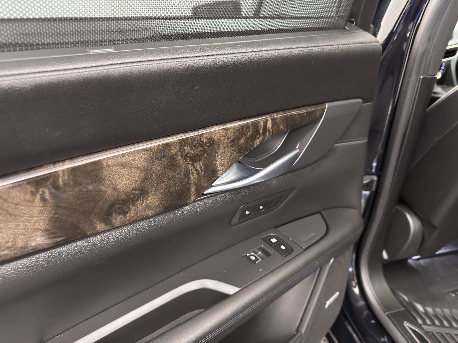 Used 2017 Cadillac CT6 Luxury w/ Active Chassis Package AWD/4WD image 24