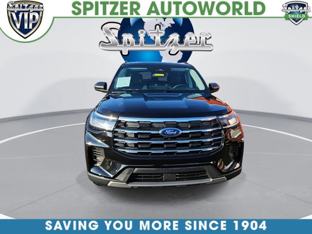 Used 2025 Ford Explorer Active image 3