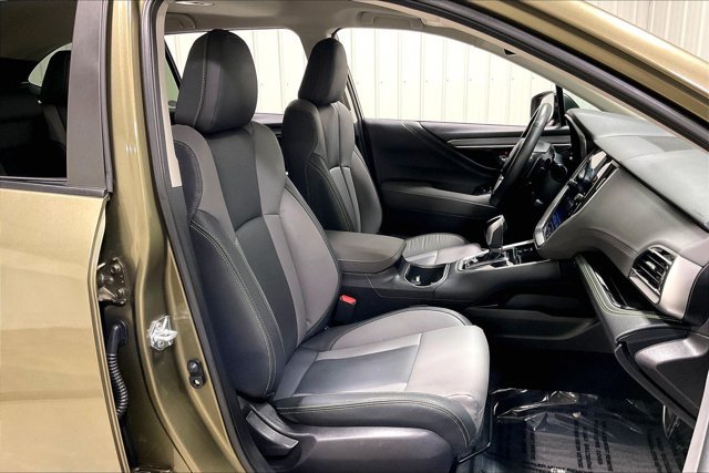 Used 2025 Subaru Outback Onyx Edition AWD/4WD image 7