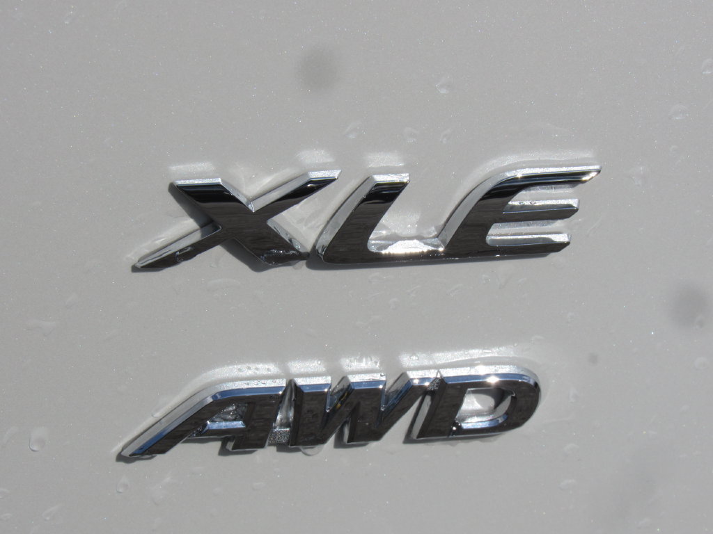 Certified 2026 Toyota Corolla Cross XLE w/ Convenience Package AWD/4WD image 8