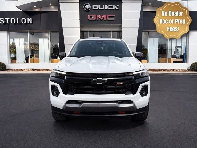 Used 2025 Chevrolet Colorado Z71 AWD/4WD image 3