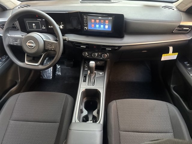 New 2025 Nissan Kicks S image 17