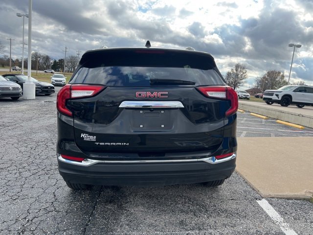 Used 2023 GMC Terrain SLT image 7