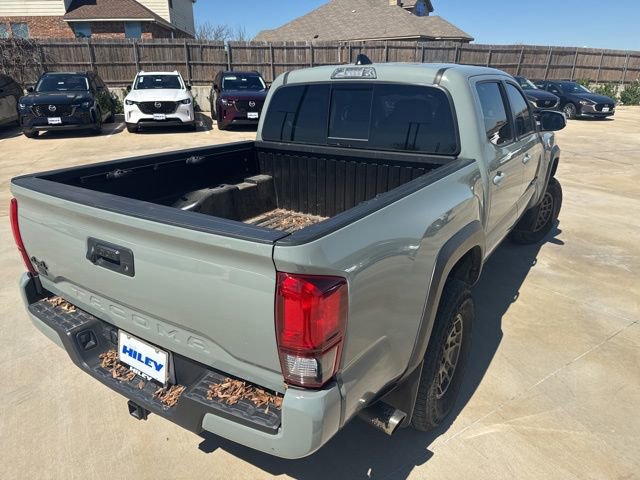 Used 2023 Toyota Tacoma Trail Edition w/ Trail Edition image 5
