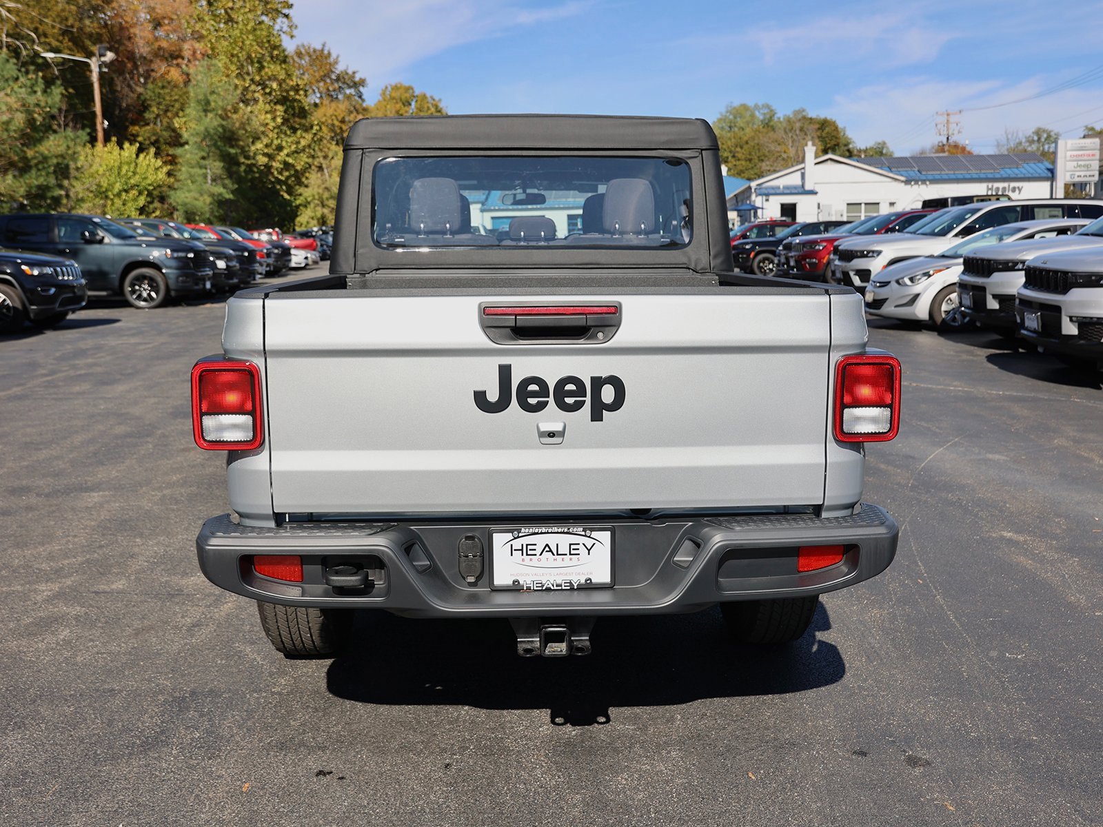 Used 2023 Jeep Gladiator Sport w/ Trailer Tow Package image 6
