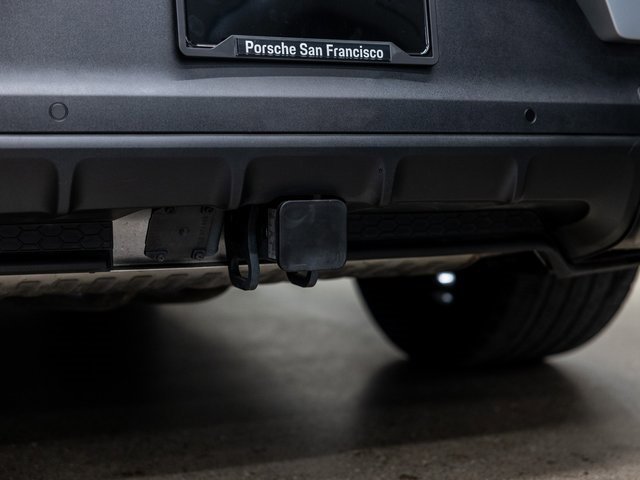 Used 2025 Porsche Cayenne image 22