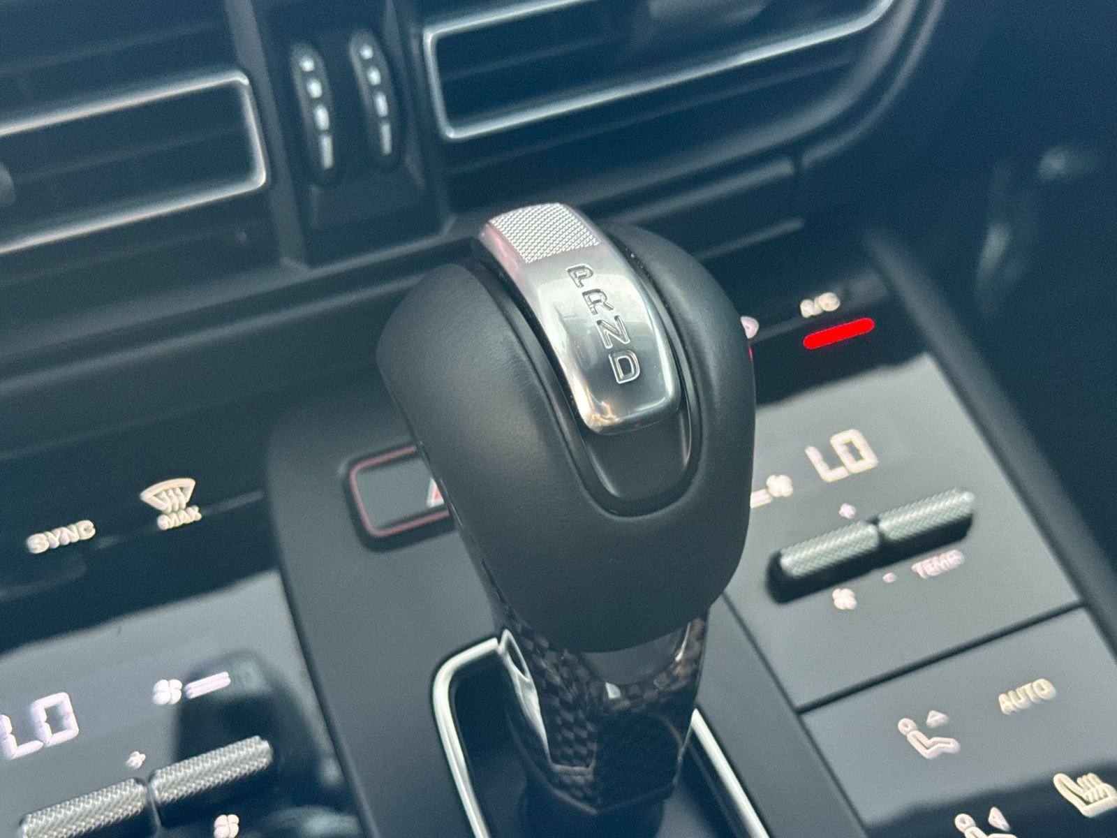 Certified 2024 Porsche Macan GTS AWD/4WD image 26