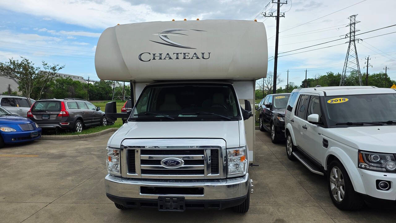 Used 2017 Ford E-450 and Econoline 450 Super Duty w/ Motorhome Prep Package RWD image 3
