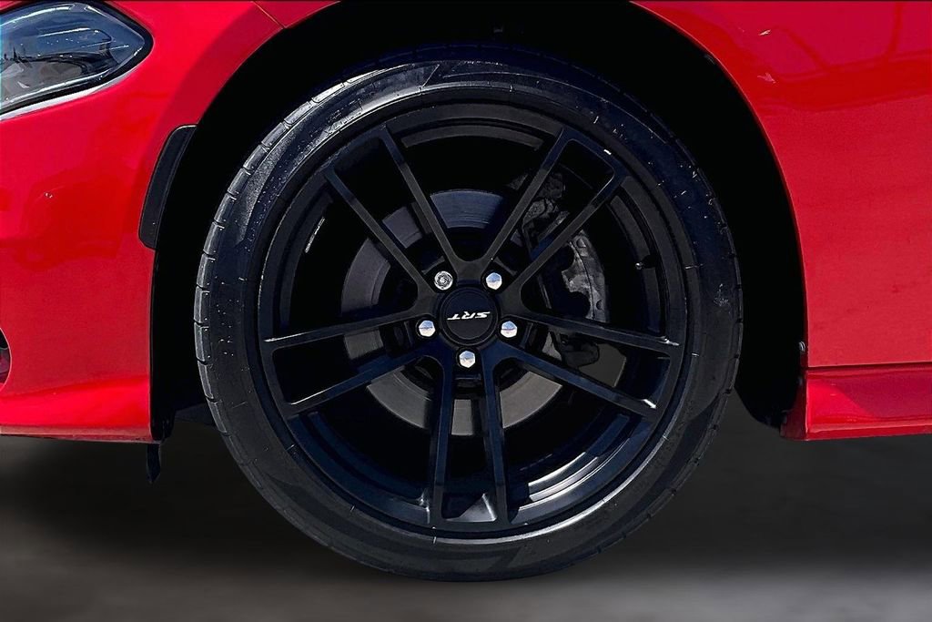Used 2019 Dodge Charger R/T w/ Blacktop Package RWD image 9