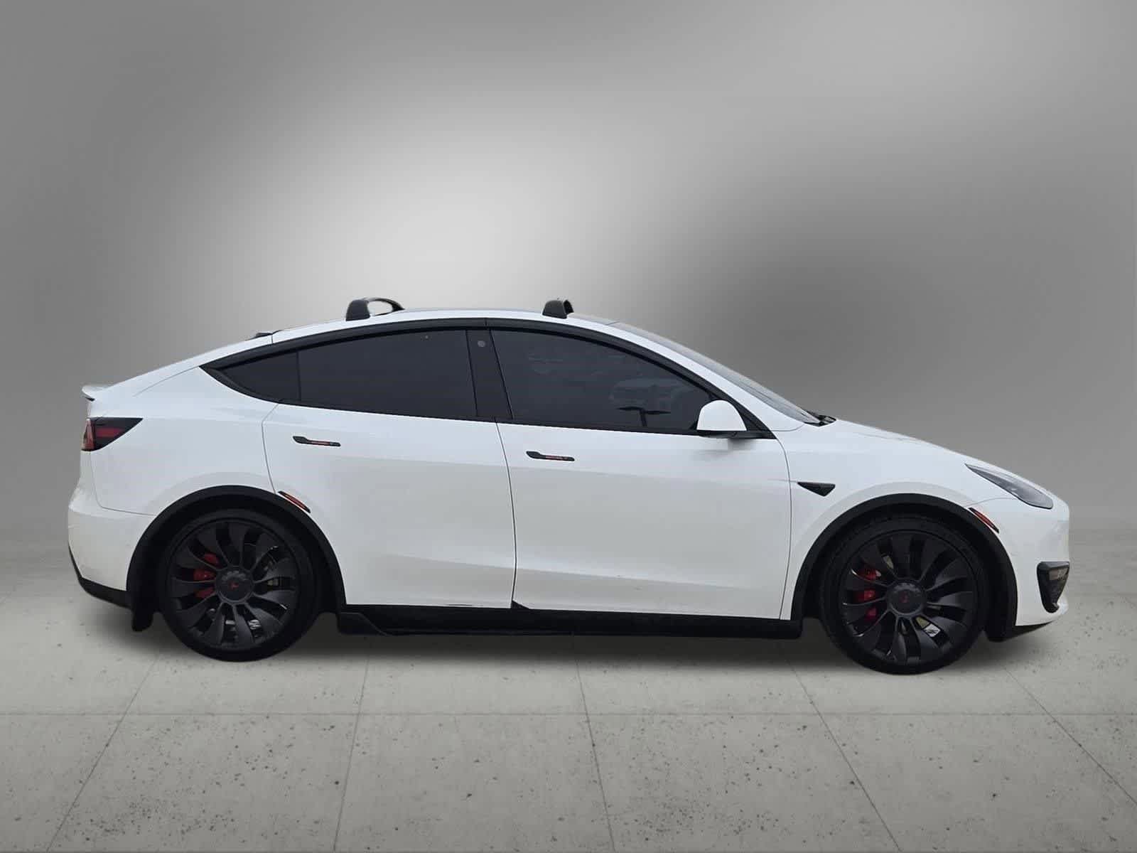 Used 2022 Tesla Model Y Performance AWD/4WD image 7
