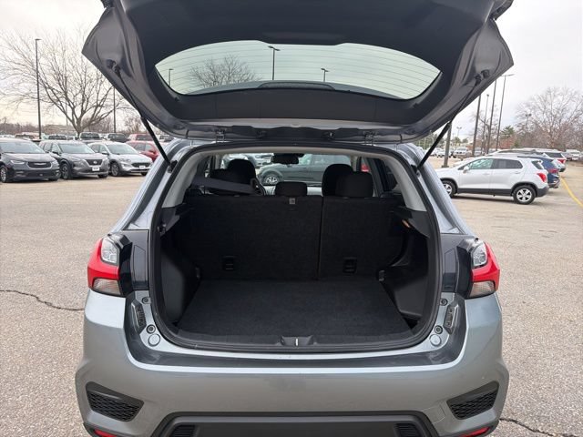 Used 2024 Mitsubishi Outlander Sport ES AWD/4WD image 17