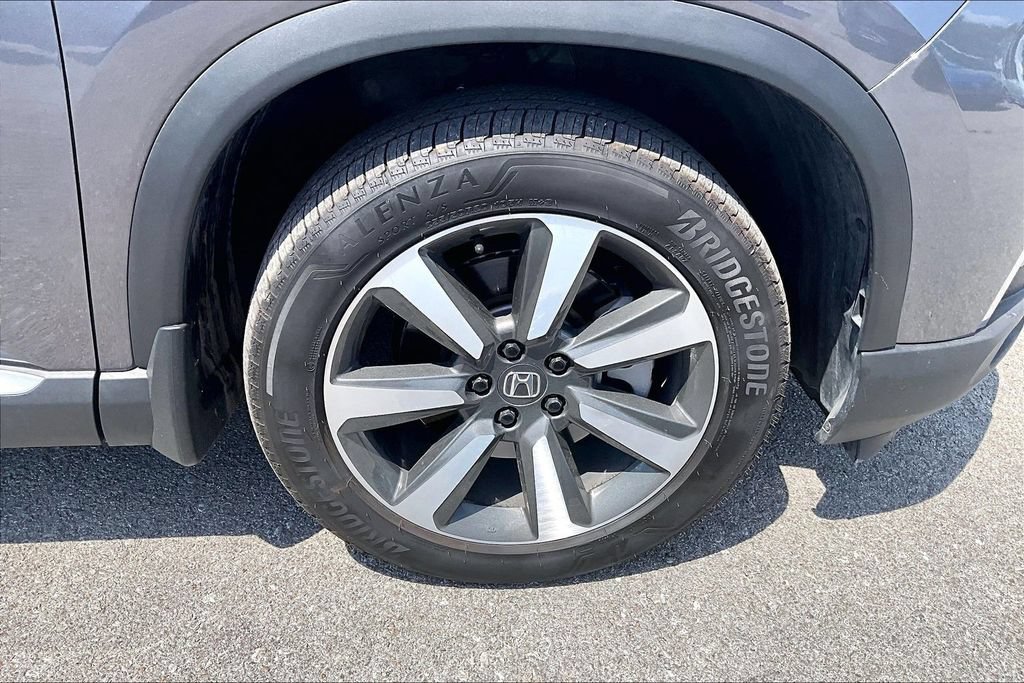 Used 2025 Honda Pilot Elite image 11
