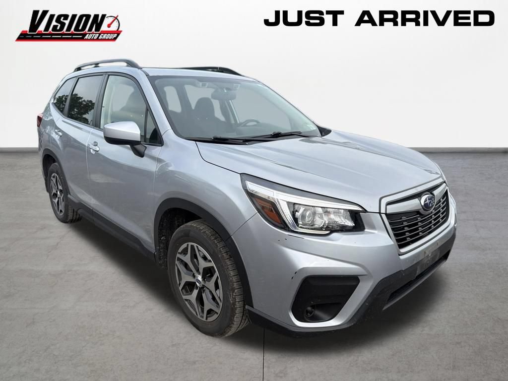 Used 2019 Subaru Forester Premium AWD/4WD image 3
