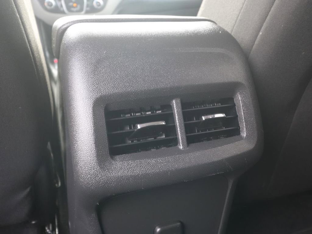 Used 2020 Chevrolet Equinox LS w/ LS Convenience Package image 12