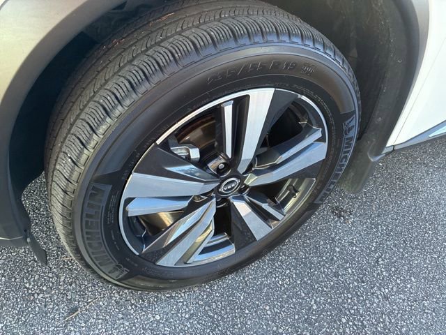 Used 2023 Nissan Rogue SL w/ SL Premium Package image 11