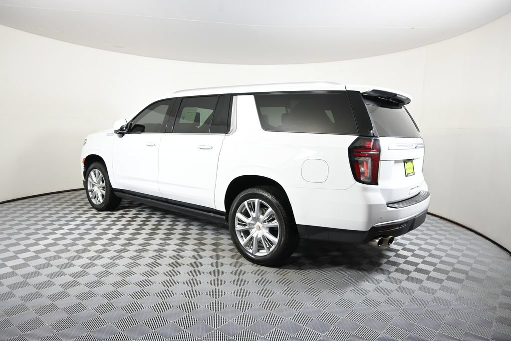 Used 2021 Chevrolet Suburban High Country AWD/4WD image 4