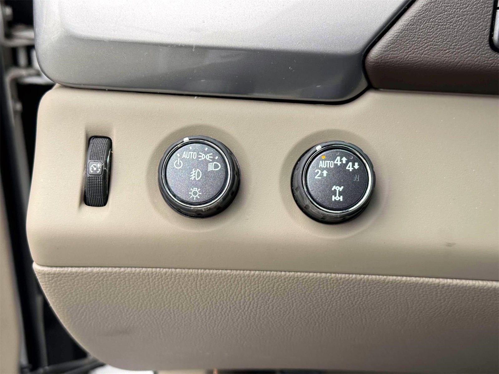 Used 2019 Chevrolet Tahoe LT image 26