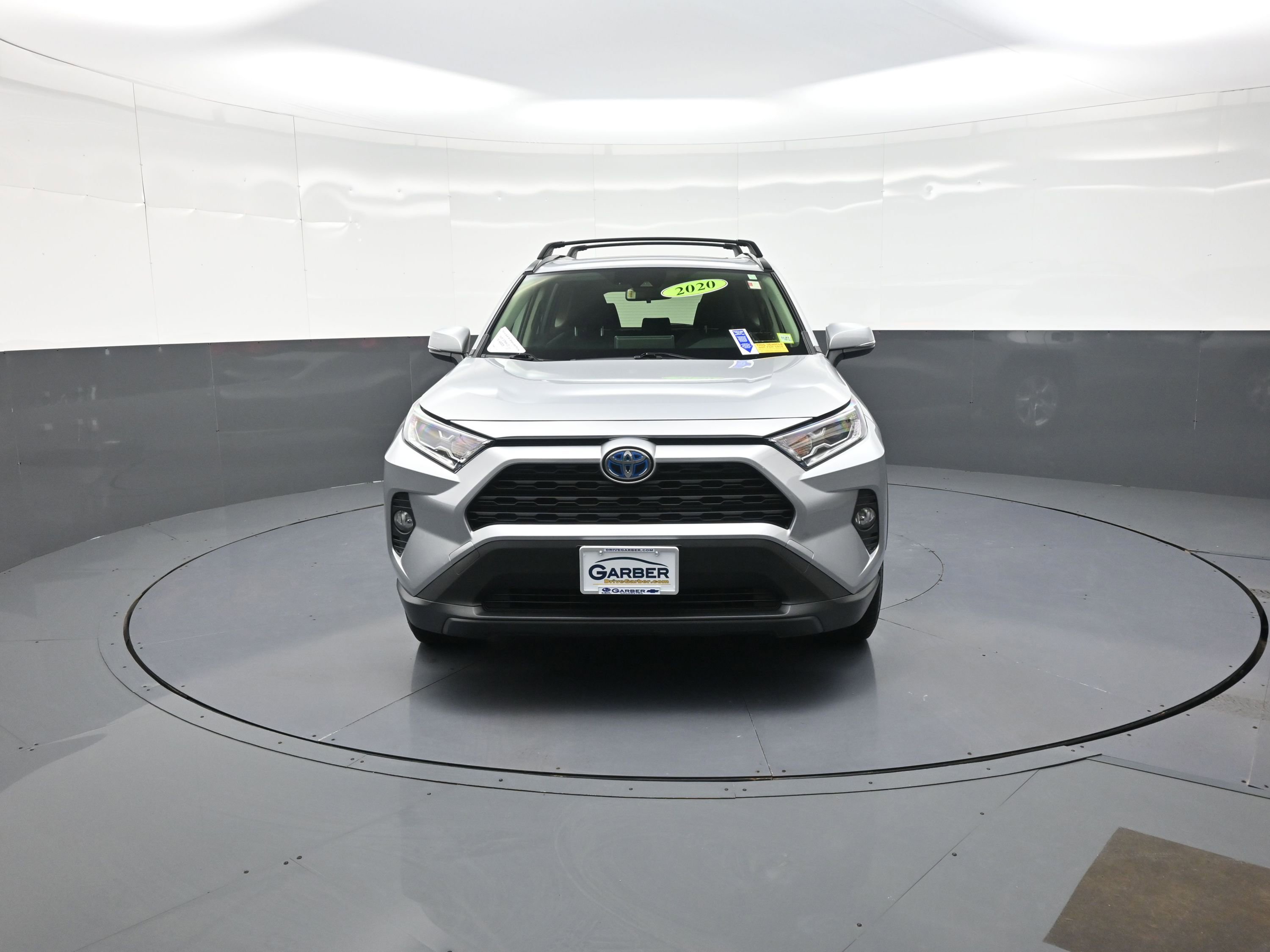 Used 2020 Toyota RAV4 XLE w/ Convenience Package image 8