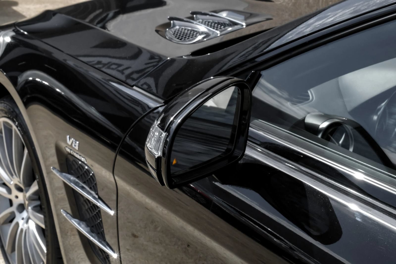 Used 2020 Mercedes-Benz SL 550 image 43