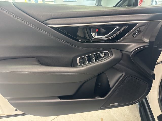 Used 2020 Subaru Outback Limited image 17