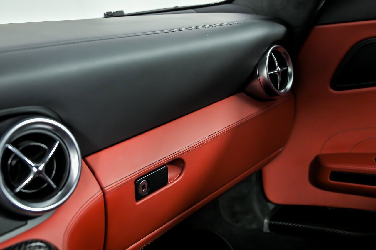 Used 2012 Mercedes-Benz SLS AMG Coupe image 33