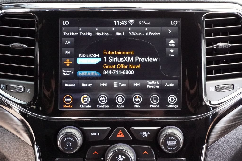Used 2019 Jeep Grand Cherokee Altitude RWD image 12