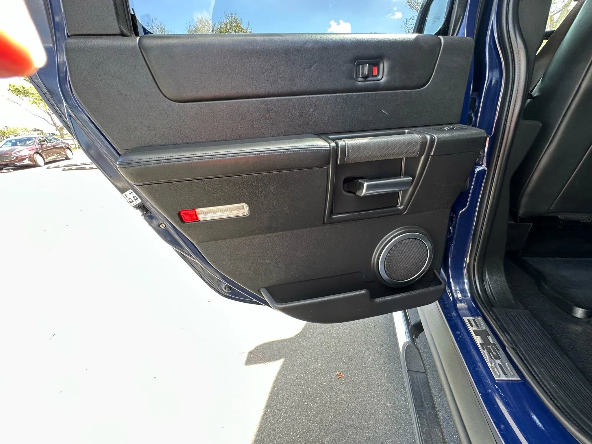 Used 2007 HUMMER H2 image 17