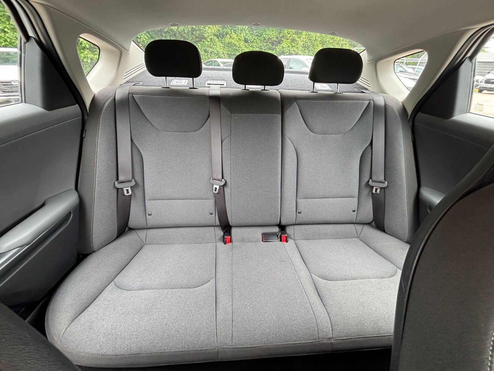 Used 2025 Kia K4 FWD image 38