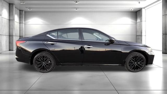 New 2025 Nissan Altima 2.5 SV w/ SV Special Edition Package image 8