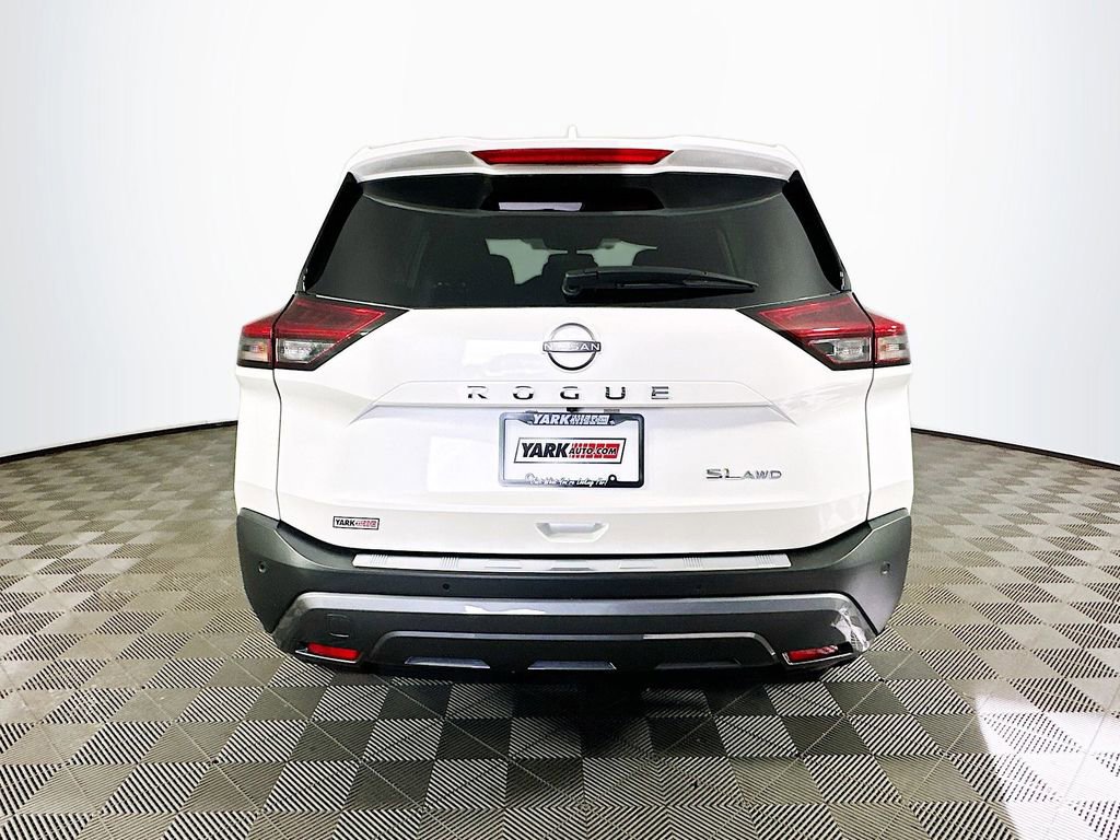 Certified 2023 Nissan Rogue SL w/ SL Premium Package AWD/4WD image 10