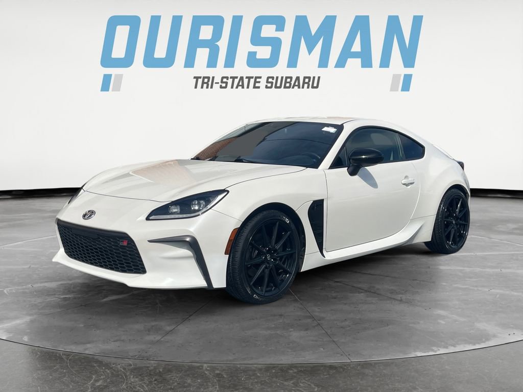 Used 2023 Toyota GR86 Premium w/ ALL Weather Mat Package (TMS) image 2