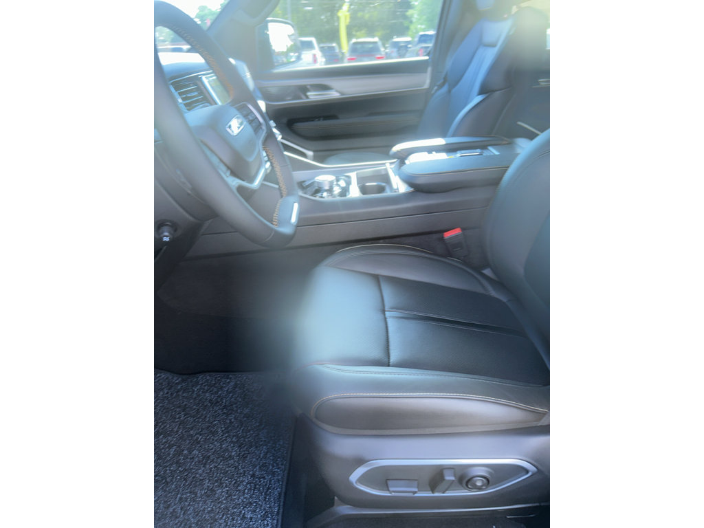 New 2026 Jeep Gladiator Rubicon AWD/4WD image 40