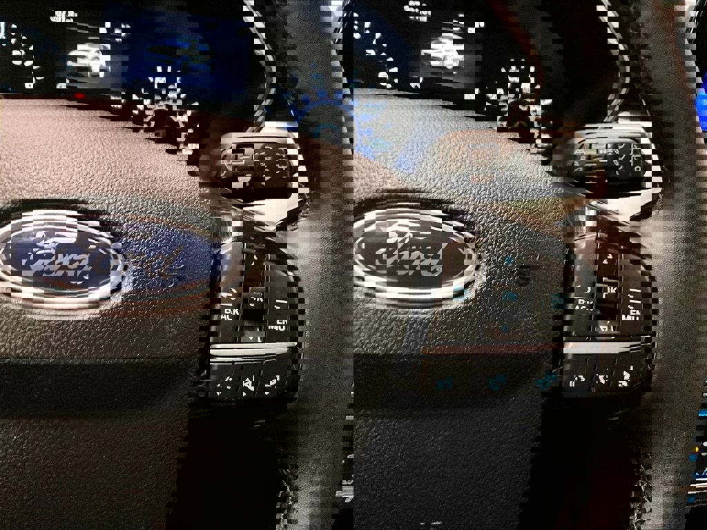 Used 2022 Ford Escape SE w/ Cold Weather Package AWD/4WD image 23