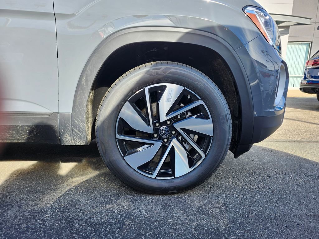 New 2026 Volkswagen Atlas SE image 16