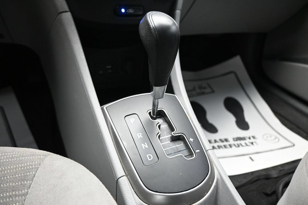Used 2015 Hyundai Accent GLS FWD image 20