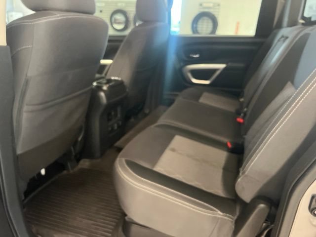 Used 2023 Nissan Titan SV w/ SV Convenience Package AWD/4WD image 28
