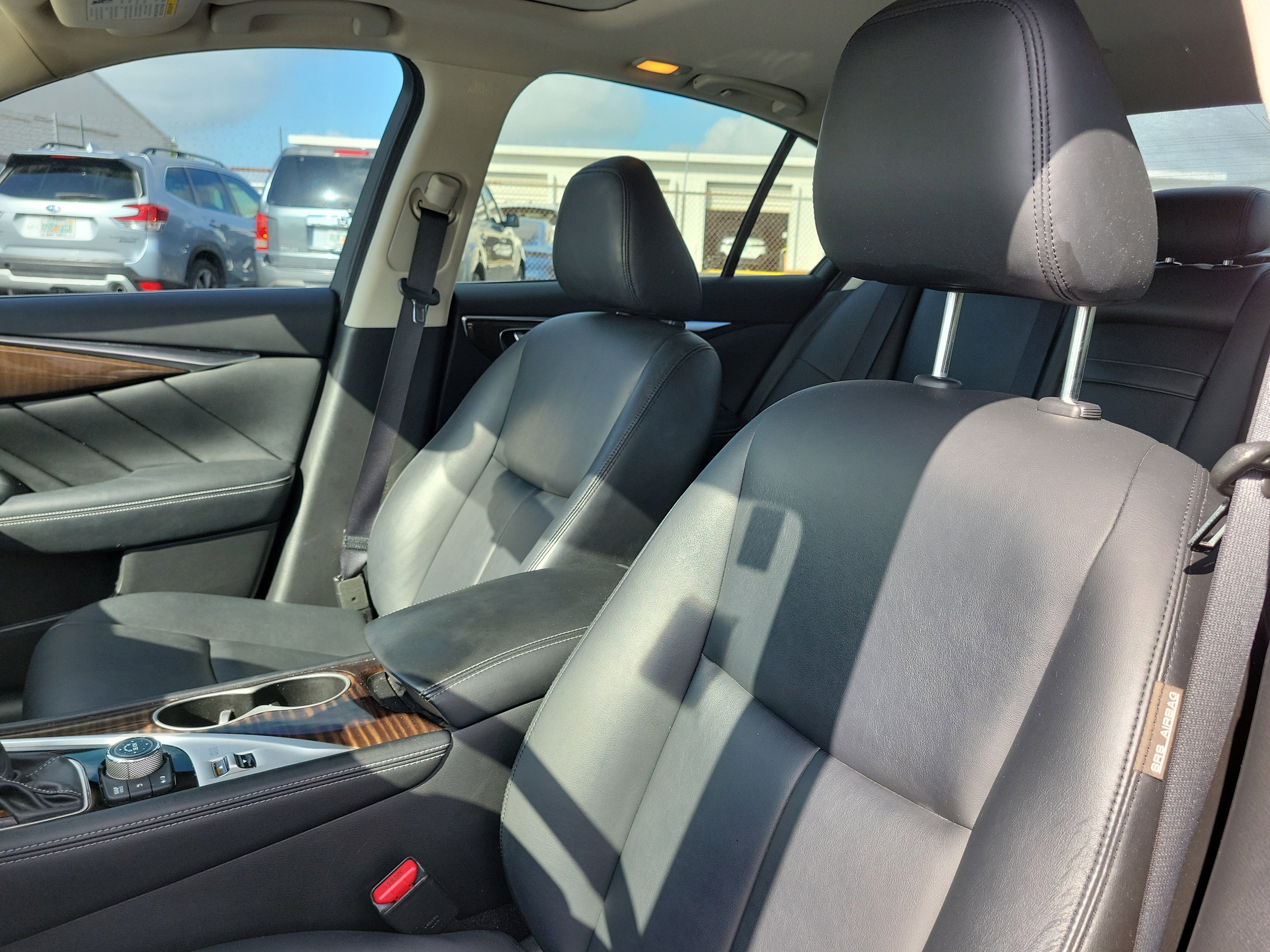 Used 2019 INFINITI Q50 Luxe w/ Essential Package (3.0T Luxe) image 19