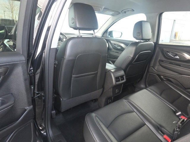 Used 2023 GMC Terrain SLT image 18