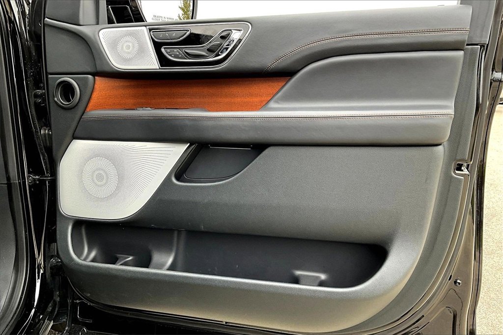 Used 2023 Lincoln Navigator Black Label image 24