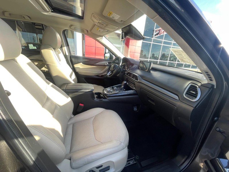 Used 2019 MAZDA CX-9 Touring w/ Touring Premium Package FWD image 6