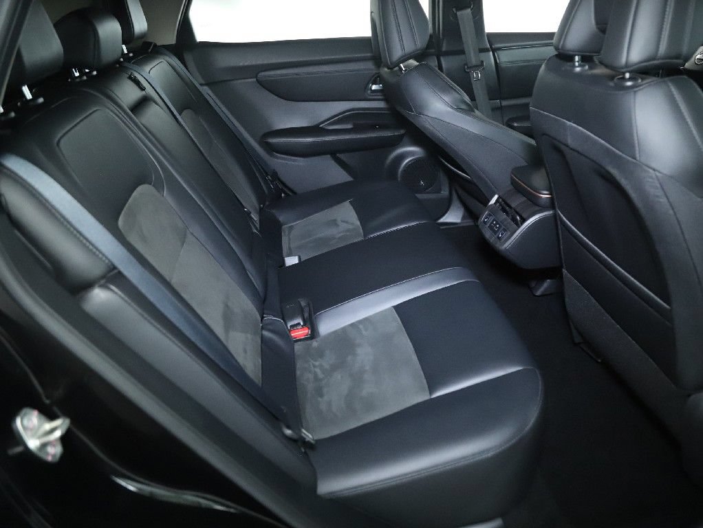 Certified 2023 Nissan Ariya FWD image 32