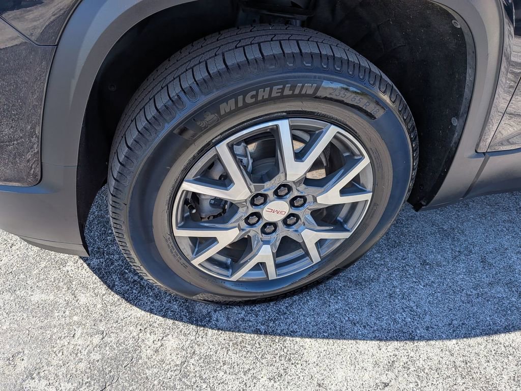 Used 2021 GMC Acadia SLE image 9
