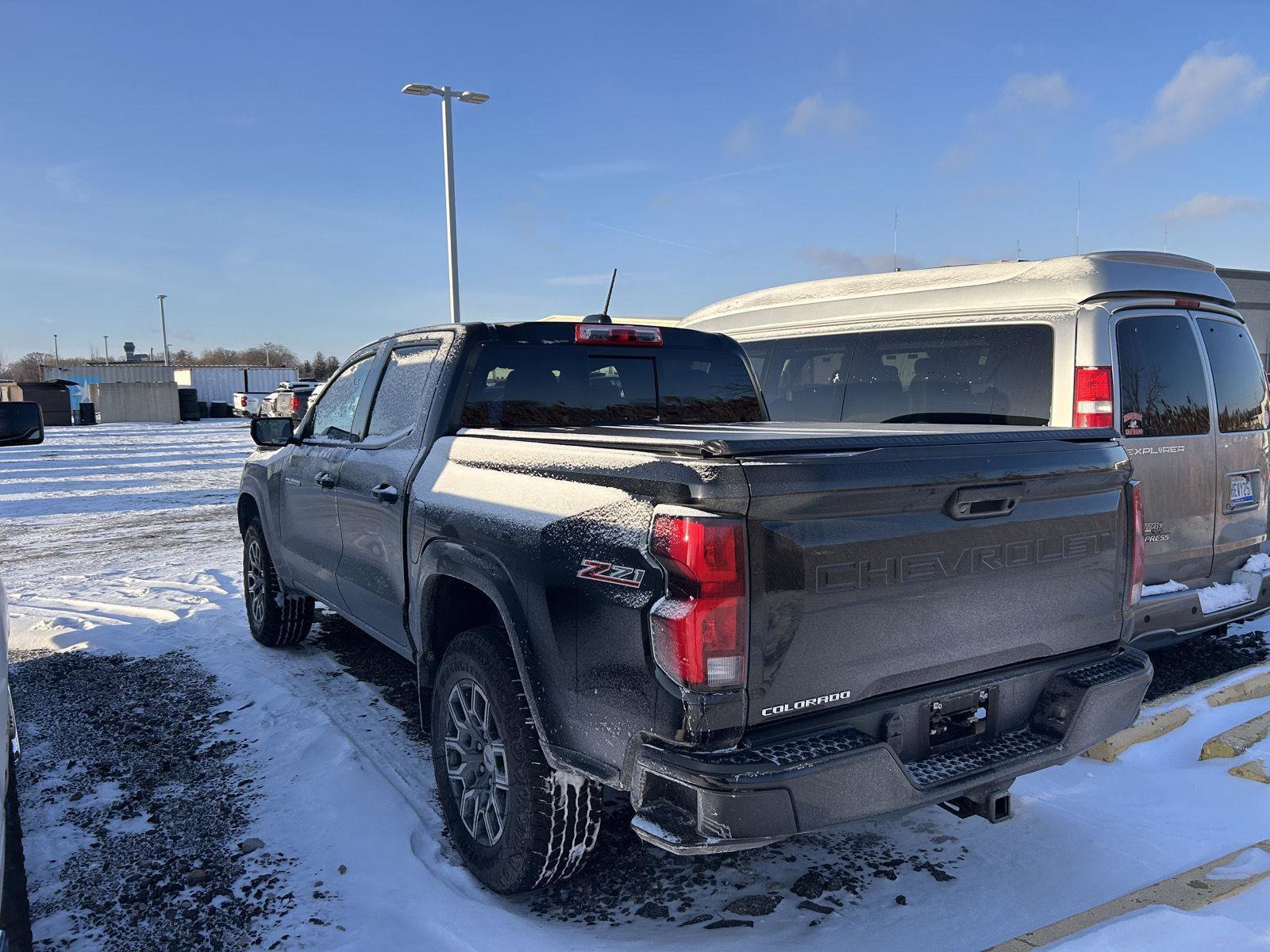 Used 2023 Chevrolet Colorado Z71 w/ Z71 Convenience Package 2 image 5