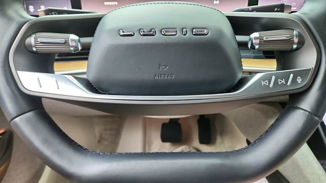 Used 2023 Lucid Air Touring AWD/4WD image 39
