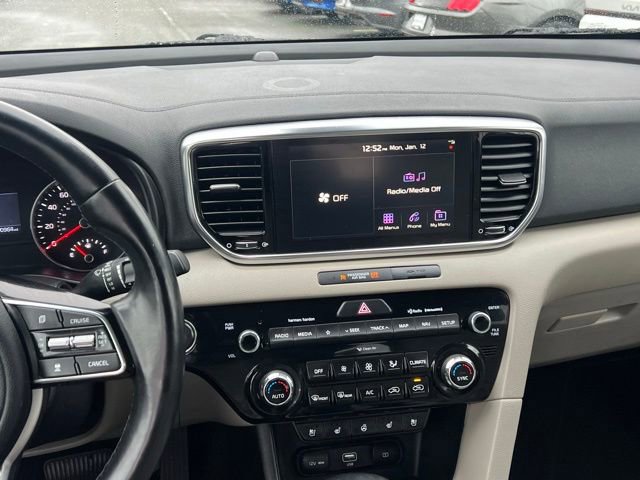 Certified 2022 Kia Sportage EX w/ EX Technology Package image 17
