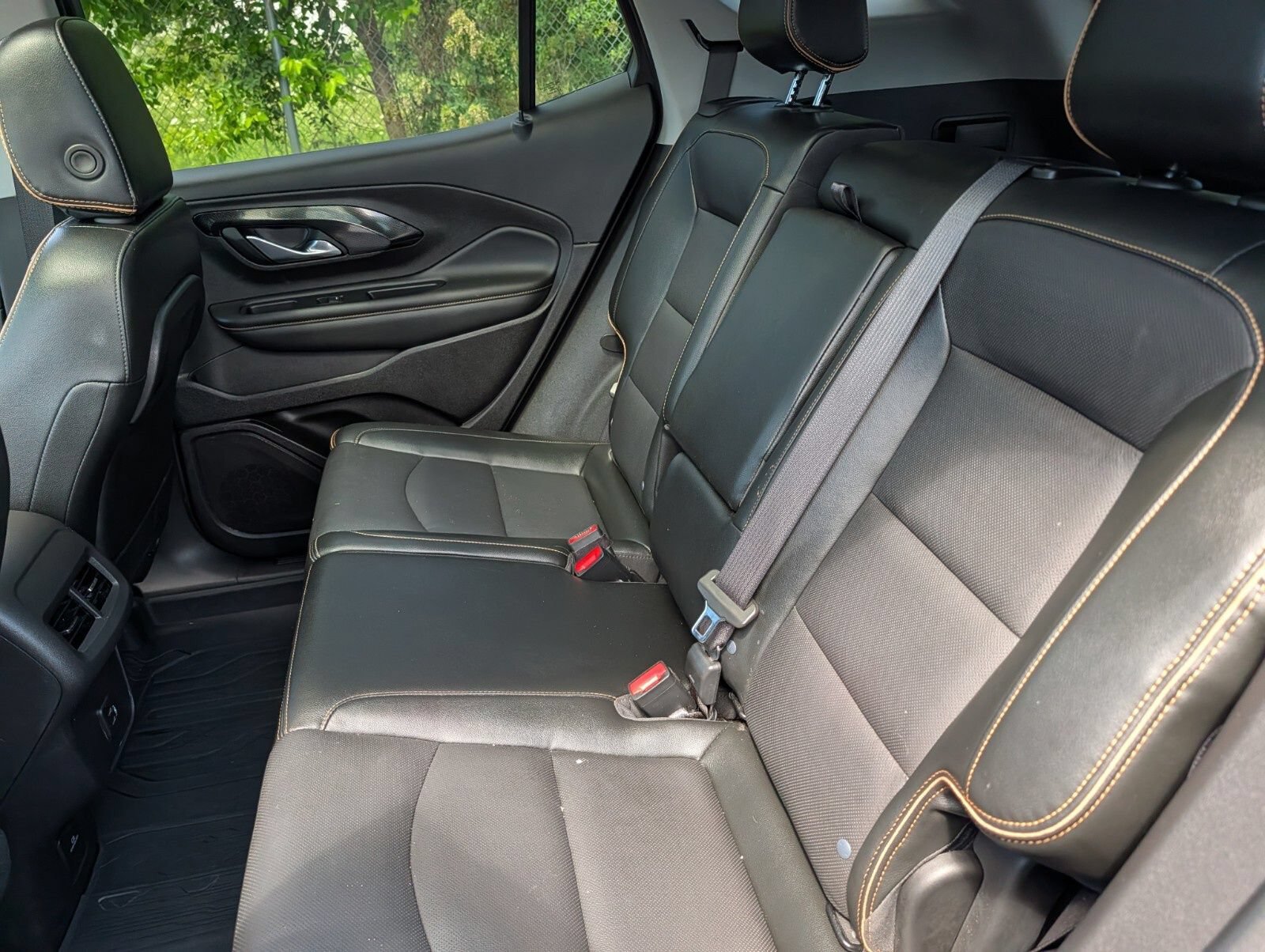 Used 2024 GMC Terrain AT4 w/ LPO, Floor Liner Package AWD/4WD image 28