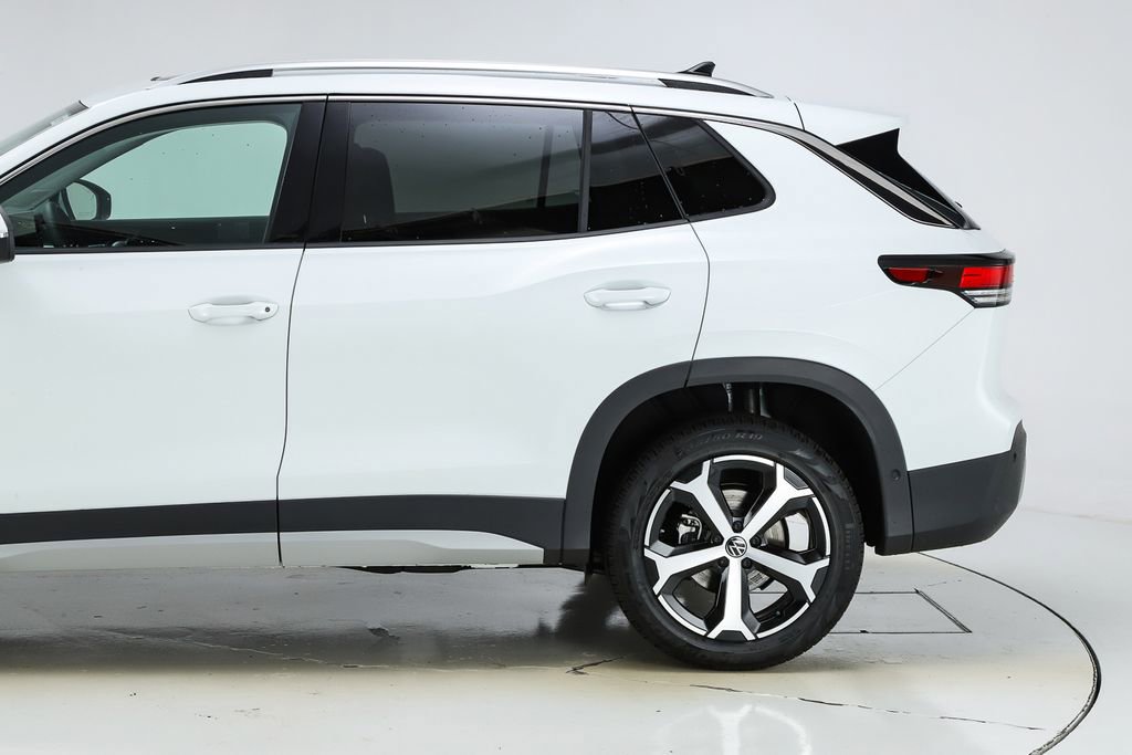 New 2026 Volkswagen Tiguan SE image 43